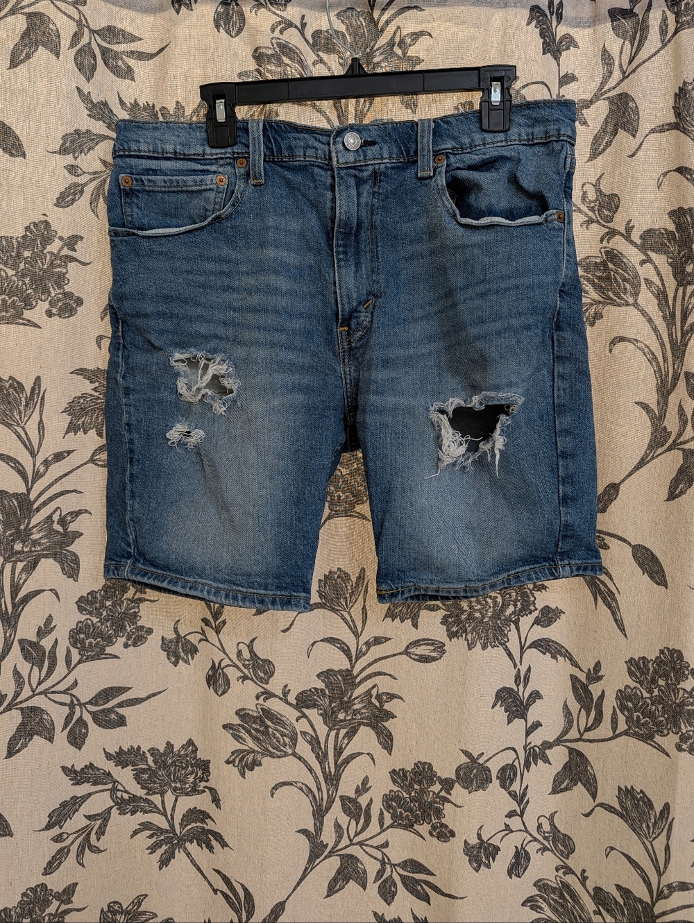 Levi's 414 Denim Jean Shorts - Ripped / Distressed Medium Light Wash - Men's 36